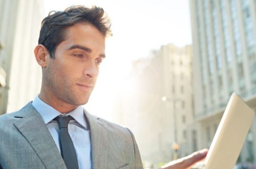 How Lightweight Tech Shapes Today’s On-the-Go Lifestyle